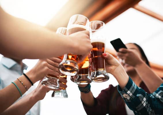 O problema do consumo de álcool entre a juventude brasileira