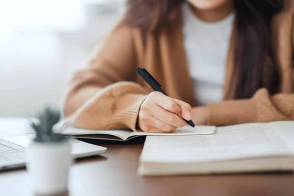 Exemplos de Redações Nota máxima das últimas edições da Fuvest